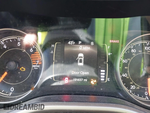 2017 Jeep Cherokee Sport with VIN 1C4PJLAB1HW642507, listed as a IAAI auction lot 41869467 with 191,637 mi miles and . Bid and sale history available at DreamBid. Image 7.