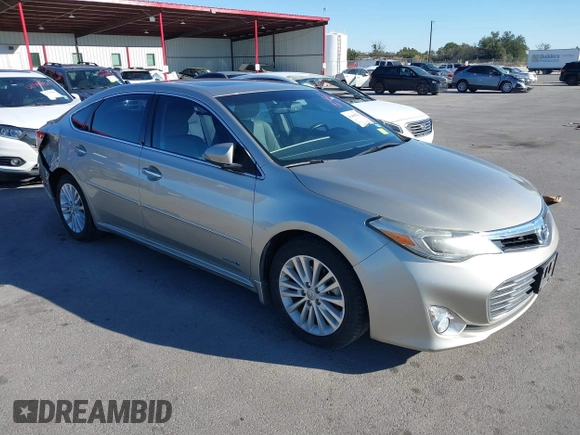 2015 Toyota Avalon Hybrid XLE Touring with VIN 4T1BD1EB8FU037890, listed as a IAAI auction lot 41400252 with 161,914 mi miles. Bid and sale history available at carsss.com. Image 1.