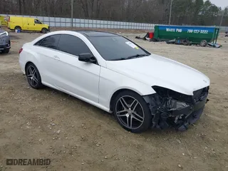 2016 Mercedes-Benz E-Class E 400 with VIN WDDKJ6HB0GF344004, listed as a IAAI auction lot 41198028 with 81,582 mi miles. Bid and sale history available at carsss.com. Image 1.