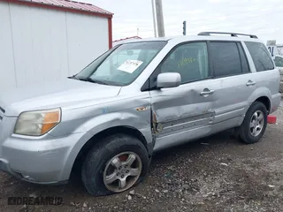 2008 Honda Pilot SE with VIN 5FNYF283X8B020295, listed as a IAAI auction lot 41737578 with 210,998 mi miles. Bid and sale history available at carsss.com. Image 14.