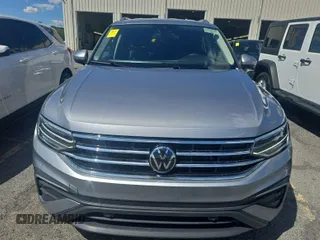 2024 Volkswagen Tiguan SE с VIN 3VV3B7AX4RM084914, выставлен на аукционе IAAI как лот 42808980 с пробегом 33 888 миль миль и . История ставок и продаж доступна на DreamBid. Изображение 5.