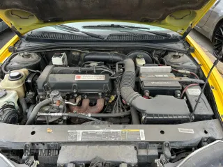 2001 Saturn SC with VIN 1G8ZY12771Z105142, listed as a Copart auction lot 54940825 with 166,396 mi miles and Clean Title. Bid and sale history available at carsss.com. Image 7.