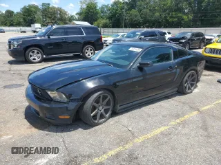 2012 Ford Mustang Premium z VIN 1ZVBP8AM3C5202307, wystawiony jako Copart lot #62014085 z przebiegiem 175 186 mil mil oraz Szkoda całkowita • Salvage title. Historia ofert i sprzedaży dostępna na DreamBid. Obrazek 1.