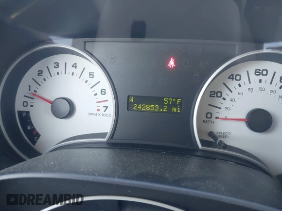 2007 Ford Explorer Sport Trac XLT z VIN 1FMEU31K67UA18559, wystawiony jako IAAI lot #40156484 z przebiegiem 245 853 mil mil oraz . Historia ofert i sprzedaży dostępna na DreamBid. Obrazek 7.