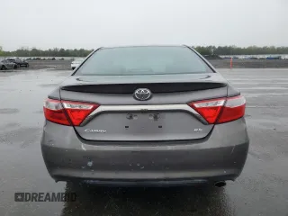 2015 Toyota Camry XLE z VIN 4T1BF1FK4FU985826, wystawiony jako Copart lot #55783835 z przebiegiem 214 790 mil mil oraz Czysty tytuł • Clean title. Historia ofert i sprzedaży dostępna na DreamBid. Obrazek 6.