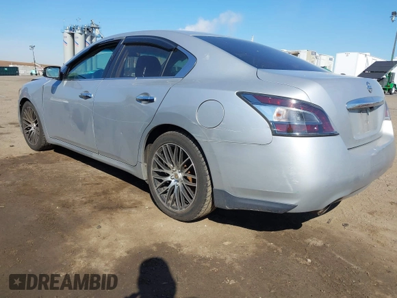 2012 Nissan Maxima S z VIN 1N4AA5AP5CC846756, wystawiony jako IAAI lot #42060602 z przebiegiem 210 370 mil mil oraz . Historia ofert i sprzedaży dostępna na DreamBid. Obrazek 3.