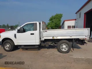 2018 Ford F-250 XL with VIN 1FDBF2A62JEC21198, listed as a IAAI auction lot 42362024 with 104,276 mi miles and . Bid and sale history available at DreamBid. Image 14.