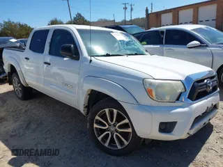 2013 Toyota Tacoma with VIN 5TFJX4CN5DX030249, listed as a IAAI auction lot 41810560 with 177,680 mi miles and . Bid and sale history available at DreamBid. Image 1.