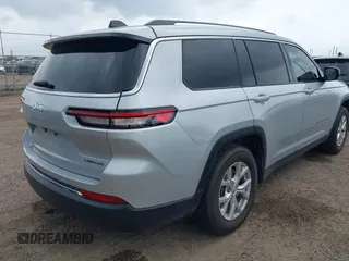 2023 Jeep Grand Cherokee Limited z VIN 1C4RJKBG3P8832504, wystawiony jako IAAI lot #42088057 z przebiegiem 24 674 mil mil oraz . Historia ofert i sprzedaży dostępna na DreamBid. Obrazek 4.