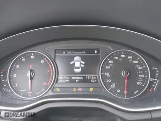 2017 Audi A4 Premium with VIN WAUANAF42HN018808, listed as a IAAI auction lot 42019325 with 90,375 mi miles. Bid and sale history available at carsss.com. Image 15.