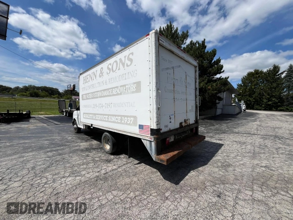 2005 GMC Savana z VIN 1GDJG31U651163557, wystawiony jako Copart lot #85157144 z przebiegiem 403 358 mil mil oraz Czysty tytuł • Clean title. Historia ofert i sprzedaży dostępna na DreamBid. Obrazek 3.