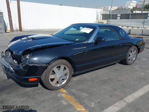 2002 Ford Thunderbird w/Hardtop Premium with VIN 1FAHP60A52Y109610, listed as a IAAI auction lot 40759746 with 35,975 mi miles. Bid and sale history available at carsss.com. Image 17.