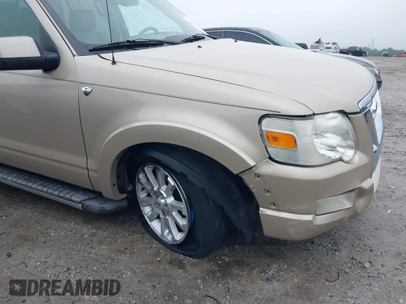 2007 Ford Explorer Sport Trac Limited with VIN 1FMEU33827UA32458, listed as a IAAI auction lot 42346429 with 209,498 mi miles and . Bid and sale history available at DreamBid. Image 6.