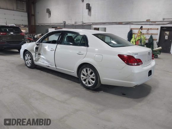 2008 Toyota Avalon XL with VIN 4T1BK36B58U299224, listed as a IAAI auction lot 41895152 with 97,971 mi miles. Bid and sale history available at carsss.com. Image 3.