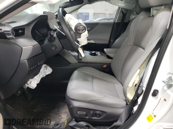 2023 Toyota Venza LE with VIN JTEAAAAH6PJ134653, listed as a Copart auction lot 44200775 with 21,743 mi miles and Salvage Title. Bid and sale history available at carsss.com. Image 7.