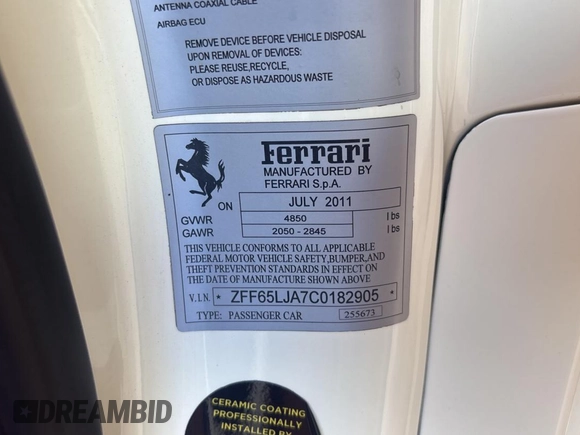 2012 Ferrari California z VIN ZFF65LJA7C0182905, wystawiony jako Copart lot #85893364 z przebiegiem 51 766 mil mil oraz Czysty tytuł • Clean title. Historia ofert i sprzedaży dostępna na DreamBid. Obrazek 10.