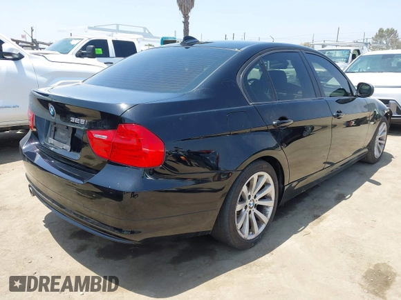 2011 BMW 3 Series 328i with VIN WBAPH5C50BF093756, listed as a IAAI auction lot 42552472 with 178,916 mi miles and . Bid and sale history available at DreamBid. Image 4.