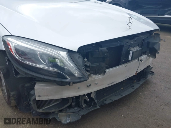 2015 Mercedes-Benz S 550 with VIN WDDUG8CB7FA195614, listed as a IAAI auction lot 42068619 with 64,275 mi miles and . Bid and sale history available at carsss.com. Image 18.