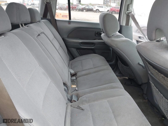 2006 Honda Pilot EX with VIN 2HKYF18486H529772, listed as a IAAI auction lot 41942985 with 182,872 mi miles. Bid and sale history available at carsss.com. Image 8.