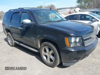 2014 Chevrolet Tahoe LT z VIN 1GNSCBE02ER181908, wystawiony jako IAAI lot #41628601 z przebiegiem 189 151 mil mil oraz . Historia ofert i sprzedaży dostępna na DreamBid. Obrazek 1.