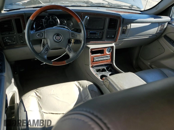 2005 Cadillac Escalade EXT z VIN 3GYEK62N85G111436, wystawiony jako Copart lot #87582245 z przebiegiem Nie podano mil oraz Szkoda całkowita • Salvage title. Historia ofert i sprzedaży dostępna na DreamBid. Obrazek 8.