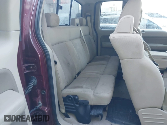 2006 Ford F-150 XLT with VIN 1FTPX14576NB12389, listed as a IAAI auction lot 41330086 with 113,475 mi miles. Bid and sale history available at carsss.com. Image 8.