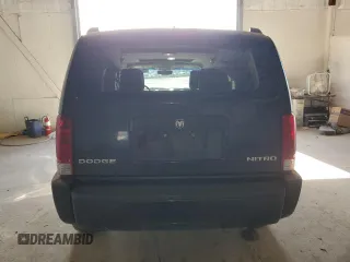 2009 Dodge Nitro SE z VIN 1D8GU28K89W545430, wystawiony jako Copart lot #50225085 z przebiegiem 143 938 mil mil oraz Szkoda całkowita • Salvage title. Historia ofert i sprzedaży dostępna na DreamBid. Obrazek 6.