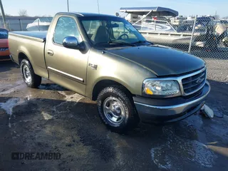 2002 Ford F-150 XL with VIN 1FTRF17W92NB74175, listed as a IAAI auction lot 41204360 with 1 mi miles. Bid and sale history available at carsss.com. Image 1.