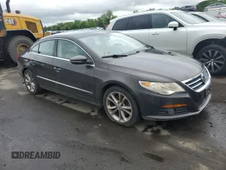 2010 Volkswagen CC Luxury z VIN WVWHL7AN7AE526188, wystawiony jako Copart lot #59014795 z przebiegiem 130 981 mil mil oraz Czysty tytuł • Clean title. Historia ofert i sprzedaży dostępna na DreamBid. Obrazek 4.