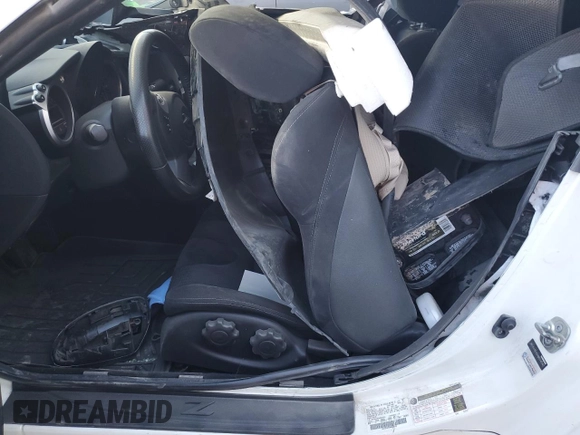 2017 Nissan 370Z z VIN JN1AZ4EH5HM954542, wystawiony jako Copart lot #44384345 z przebiegiem 87 259 mil mil oraz Szkoda całkowita • Salvage title. Historia ofert i sprzedaży dostępna na DreamBid. Obrazek 7.