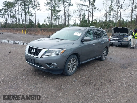 2015 Nissan Pathfinder SV with VIN 5N1AR2MN5FC702068, listed as a IAAI auction lot 41404755 with 179,926 mi miles. Bid and sale history available at carsss.com. Image 2.