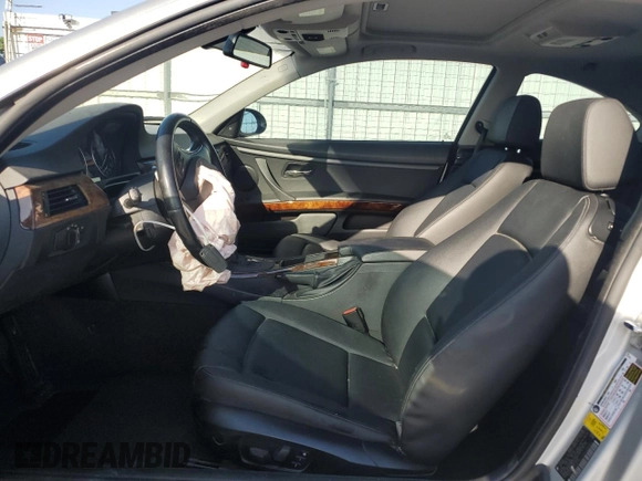 2007 BMW 3 Series 335i with VIN WBAWB73527PV82055, listed as a Copart auction lot 61898255 with Not provided miles and Salvage title. Bid and sale history available at DreamBid. Image 7.