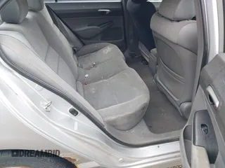 2006 Honda Civic LX z VIN 1HGFA16596L032275, wystawiony jako IAAI lot #42184178 z przebiegiem 220 657 mil mil oraz . Historia ofert i sprzedaży dostępna na DreamBid. Obrazek 8.