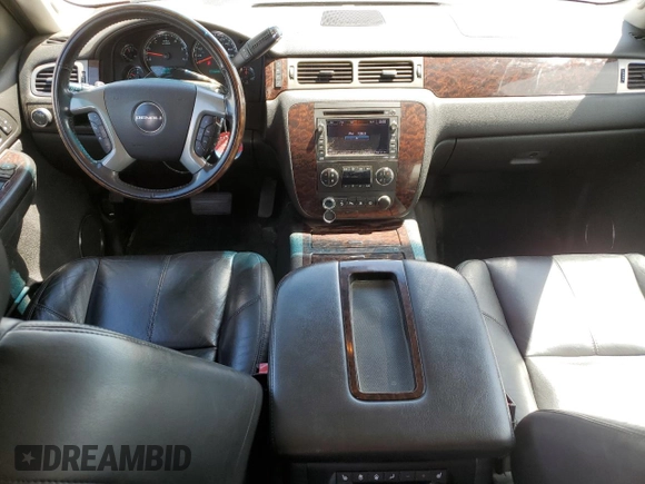 2008 GMC Yukon Denali с VIN 1GKFK63818J214708, выставлен на аукционе Copart как лот 58826485 с пробегом 220 030 миль миль и Списание • Salvage title. История ставок и продаж доступна на DreamBid. Изображение 8.