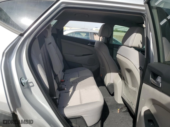 2017 Hyundai Tucson SE with VIN KM8J23A48HU484596, listed as a Copart auction lot 50811005 with 112,301 mi miles and Clean Title. Bid and sale history available at carsss.com. Image 10.