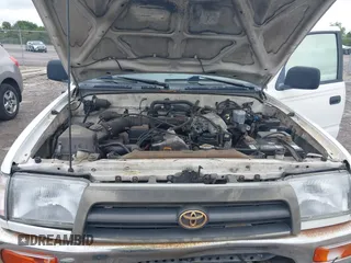 1998 Toyota 4Runner with VIN JT3GM84R5W0031171, listed as a IAAI auction lot 41989920 with 163,296 mi miles and . Bid and sale history available at DreamBid. Image 10.