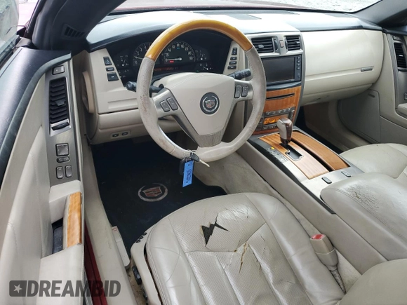 2006 Cadillac XLR z VIN 1G6YV36A465601383, wystawiony jako Copart lot #47580635 z przebiegiem 145 432 mil mil oraz Szkody całkowita. Historia ofert i sprzedaży dostępna na DreamBid. Obrazek 8.