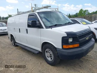 2014 Chevrolet Express Cargo z VIN 1GCWGFFA0E1145372, wystawiony jako IAAI lot #42156269 z przebiegiem 187 244 mil mil oraz . Historia ofert i sprzedaży dostępna na DreamBid. Obrazek 1.