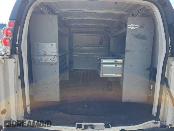 2021 Chevrolet Express Cargo с VIN 1GCWGAFP2M1166293, выставлен на аукционе IAAI как лот 42566387 с пробегом 116 410 миль миль и . История ставок и продаж доступна на DreamBid. Изображение 8.