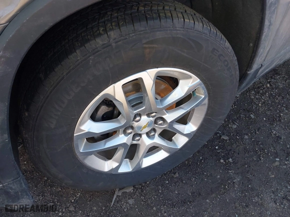 2018 Chevrolet Traverse LT Cloth with VIN 1GNEVGKW6JJ158959, listed as a IAAI auction lot 41491806 with 110,445 mi miles. Bid and sale history available at carsss.com. Image 12.
