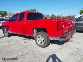 2018 Chevrolet Silverado 1500 LT with VIN 1GCVKREH2JZ100326, listed as a IAAI auction lot 41811192 with 110,352 mi miles. Bid and sale history available at carsss.com. Image 3.