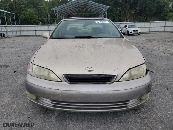 1997 Lexus ES 300 Luxury Sport Sdn with VIN JT8BF22G1V0024603, listed as a Copart auction lot 71528164 with 162,189 mi miles and Salvage Title. Bid and sale history available at carsss.com. Image 5.