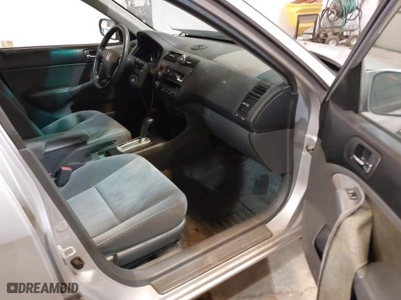 2003 Honda Civic EX with VIN 1HGES26753L012312, listed as a IAAI auction lot 41510069 with 207,403 mi miles. Bid and sale history available at carsss.com. Image 5.