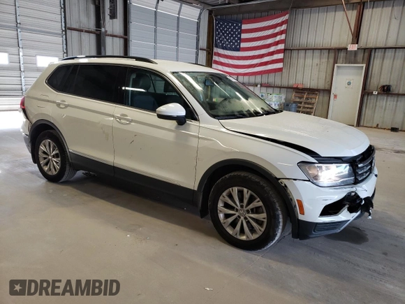 2018 Volkswagen Tiguan SEL with VIN 3VV3B7AX6JM078407, listed as a Copart auction lot 68257194 with 172,801 mi miles and Salvage title. Bid and sale history available at DreamBid. Image 4.