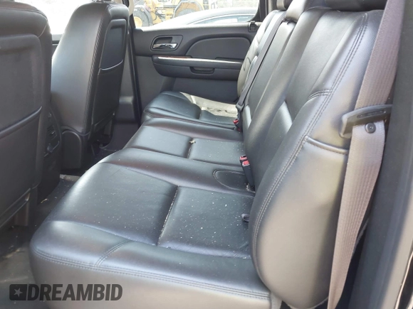 2012 Chevrolet Avalanche LTZ z VIN 3GNTKGE73CG110781, wystawiony jako IAAI lot #42557794 z przebiegiem 146 575 mil mil oraz . Historia ofert i sprzedaży dostępna na DreamBid. Obrazek 8.