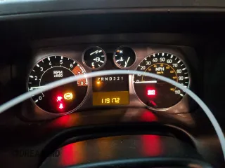 2006 Hummer H3 with VIN 5GTDN136768115805, listed as a Copart auction lot 83317704 with 119,172 mi miles and Salvage Title. Bid and sale history available at DreamBid. Image 9.