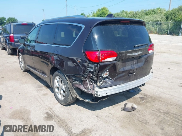 2018 Chrysler Pacifica Touring L Plus with VIN 2C4RC1EG2JR314847, listed as a IAAI auction lot 42716082 with 92,544 mi miles and . Bid and sale history available at DreamBid. Image 3.