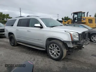 2016 GMC Yukon XL Denali with VIN 1GKS2HKJ8GR239748, listed as a Copart auction lot 71852054 with 112,471 mi miles and Salvage Title. Bid and sale history available at carsss.com. Image 4.