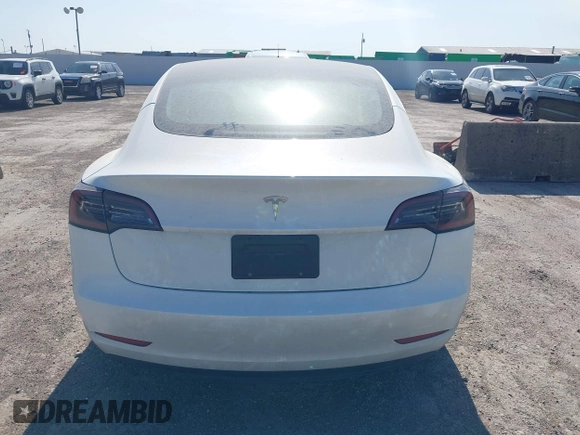 2023 Tesla Model 3 с VIN 5YJ3E1EAXPF553997, выставлен на аукционе IAAI как лот 41903219 с пробегом 31 981 миль миль и . История ставок и продаж доступна на DreamBid. Изображение 16.