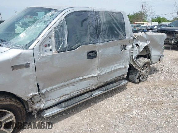 2008 Ford F-150 XL z VIN 1FTRW12W18FA87364, wystawiony jako IAAI lot #42242592 z przebiegiem 163 448 mil mil oraz . Historia ofert i sprzedaży dostępna na DreamBid. Obrazek 6.
